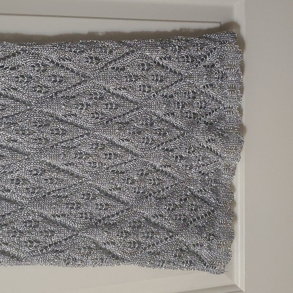 Metallic mesh midi skirt. - Picture 4 of 4